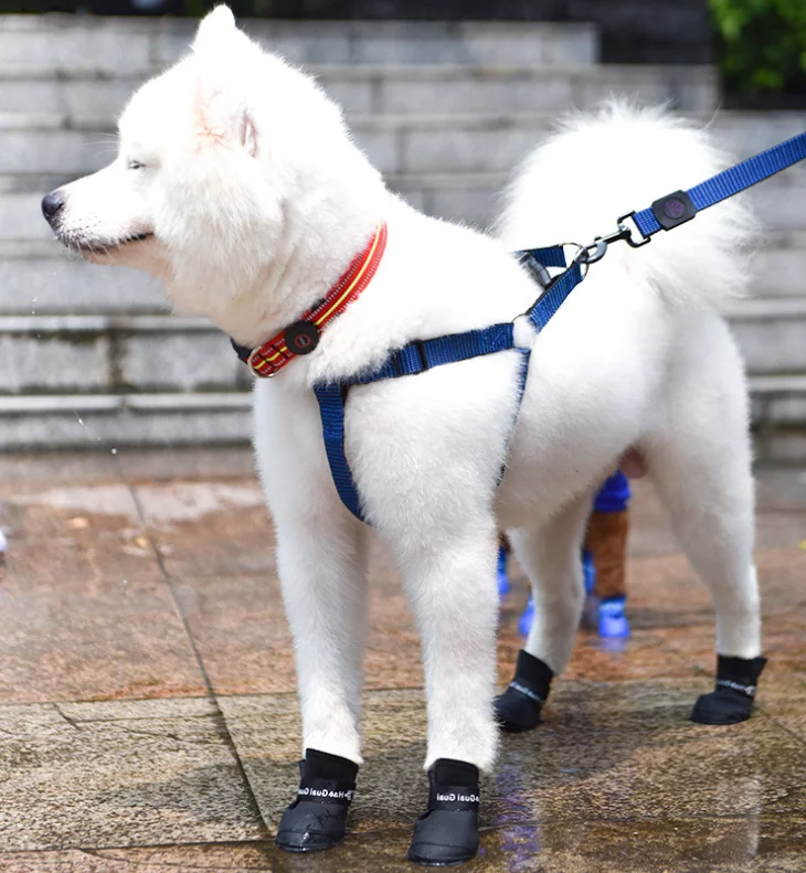 New arrival waterproof pet shoes outdoor soft silicone rain dog shoes