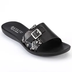 2022 PU Daily Casual  Summer Outdoor Fashion Women Flat Sandals and Slippers For Ladies
