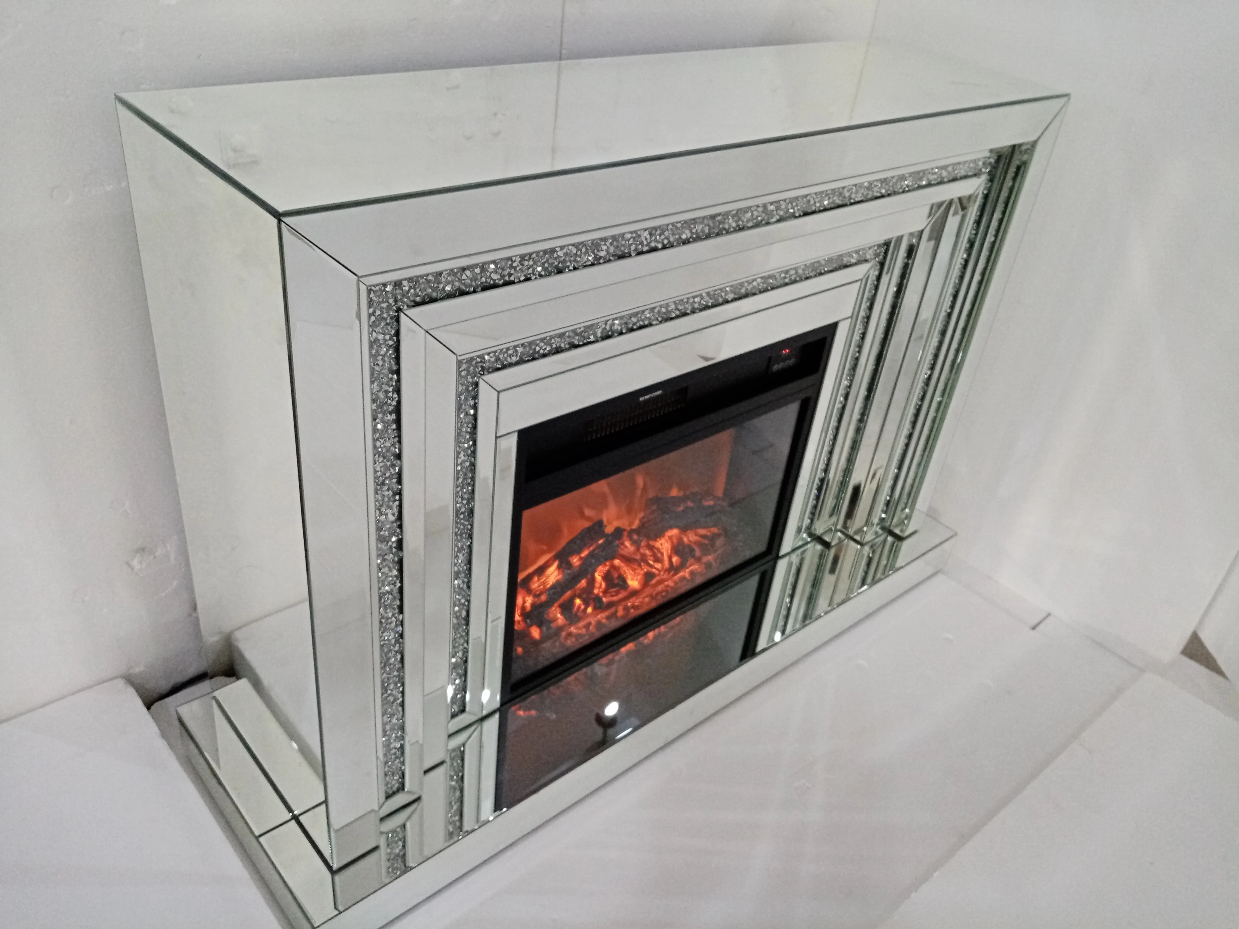  YGJS0063 Personal crushed diamon Modern Artificial Living Room Electronic Led Wood Burning Glass Indoor Fireplace
