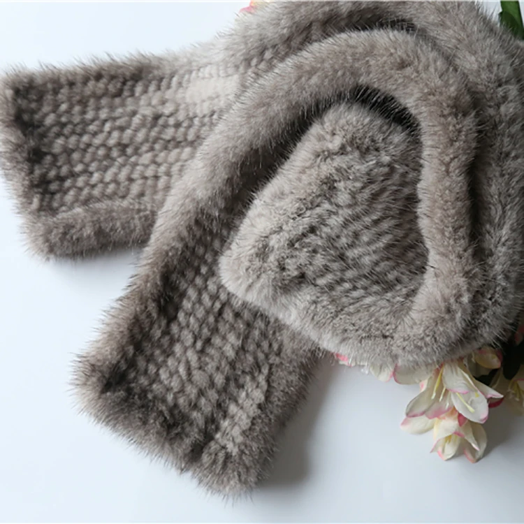 Wholesale Scarf Fur Women Winter Ladies Natural Real Grey Color Knitted Mink Fur Scarves Ladies Scarf