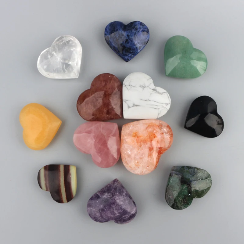 Wholesale Natural Gemstone Hand Craved Crystal Heart Palm Stone For Healing