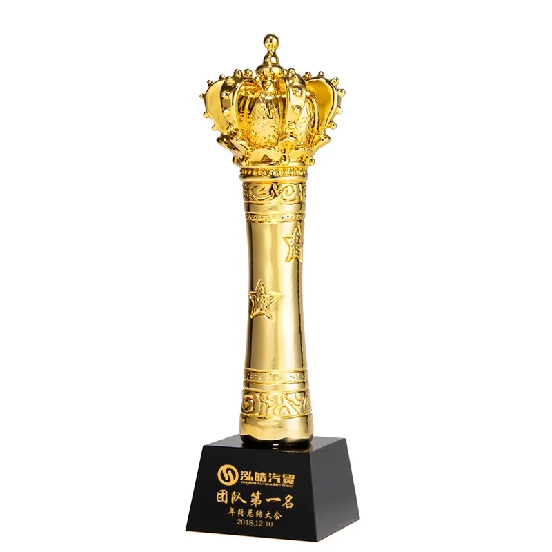 2019 New Arrival Luxury Gold Crown Resin Trophy Custom Made Engraving Crystal Trophy Award Souvenirs