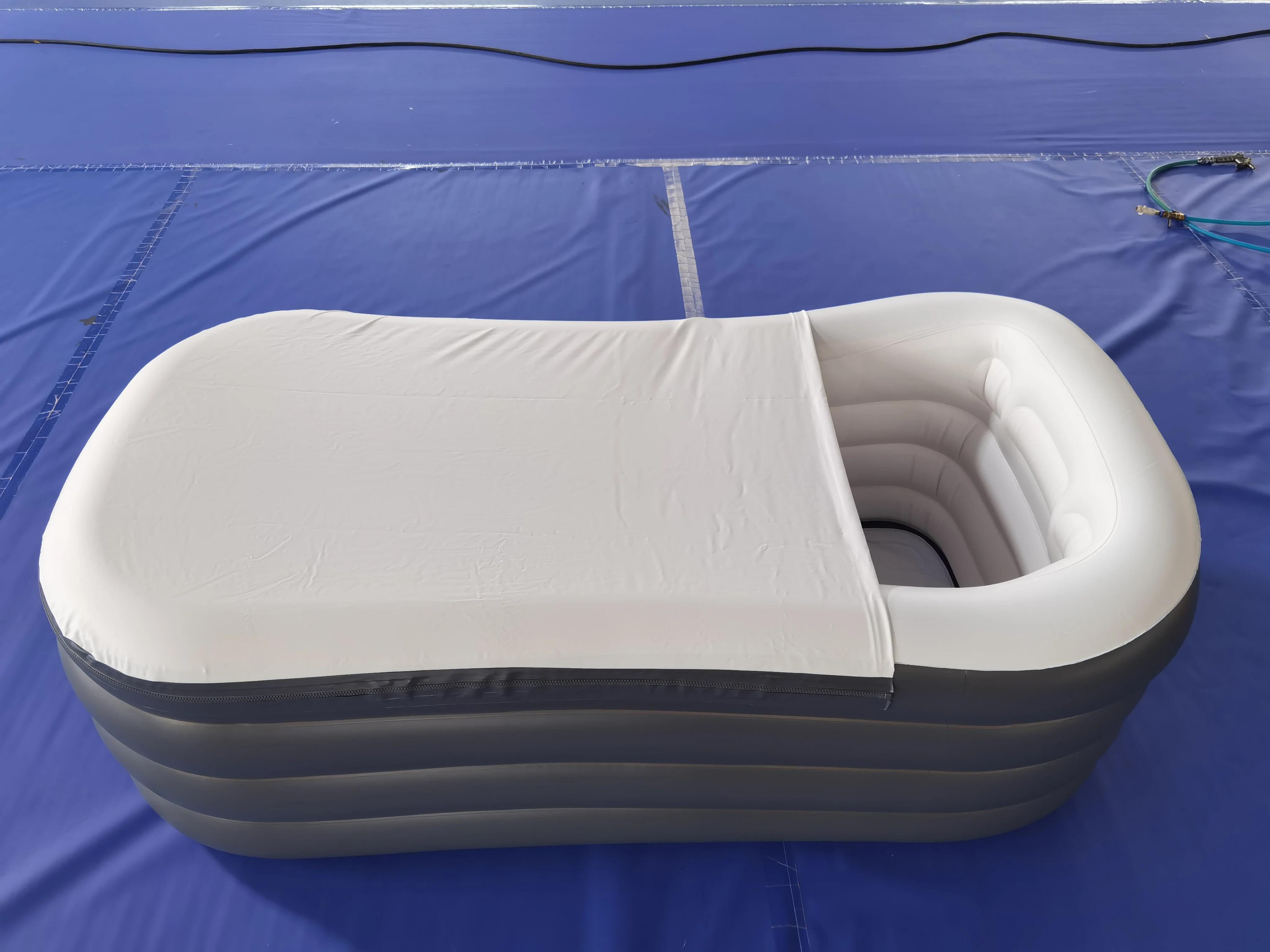 152*82*54cm Black Color Mini Adult Inflatable Portable Bathtub With Electron Air Pump