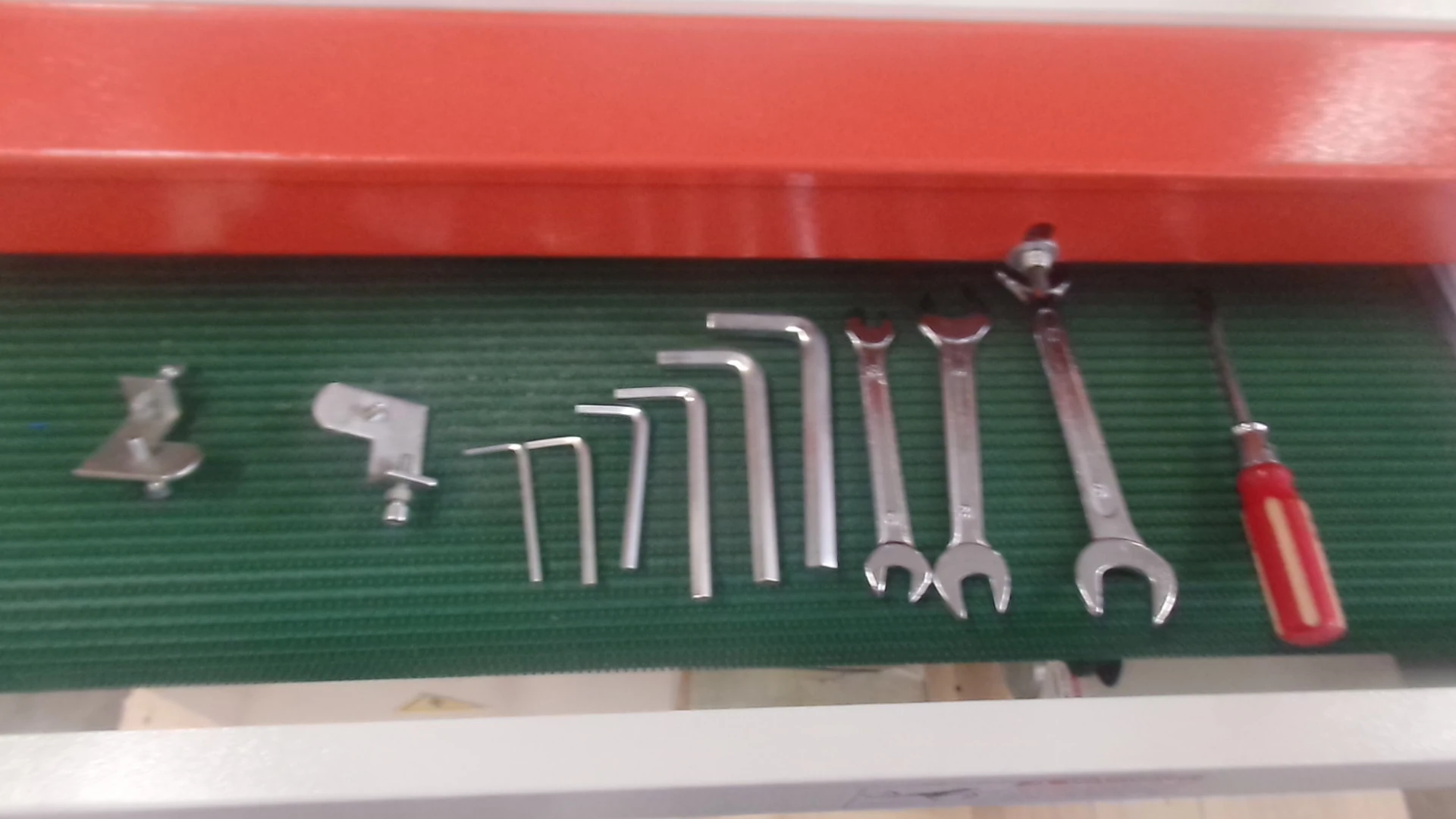 Шлифовальный станок для деревообработки SD369 шлифовальный с двумя барабанами мебели 920 мм