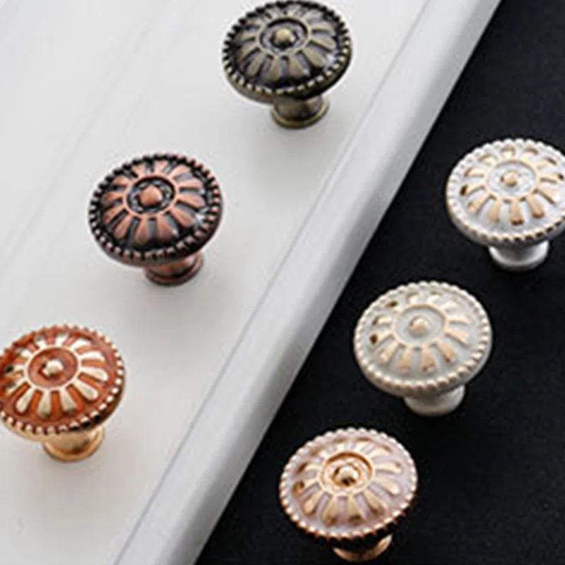 High Quality Zinc Kitchen Furniture Cabinet Handle Gold And Black Push Long Profile Closet Handles