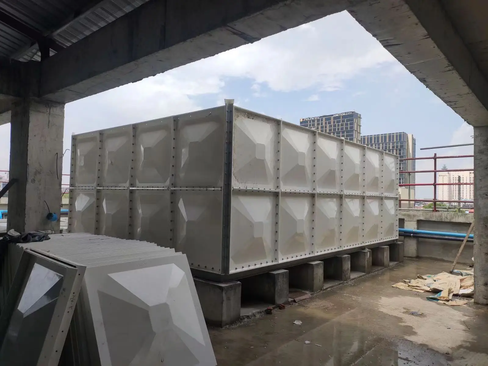 Industrial Precision Large Capacity FRP Tanks Iraq GRP Sectional Water Storage Tanks Constantly Improving