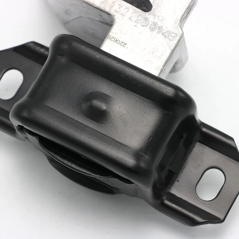1322200148 Auto Parts Left Engine Motor Bearing Mount For Smart Fortwo 451 2008-2015 132 220 01 48