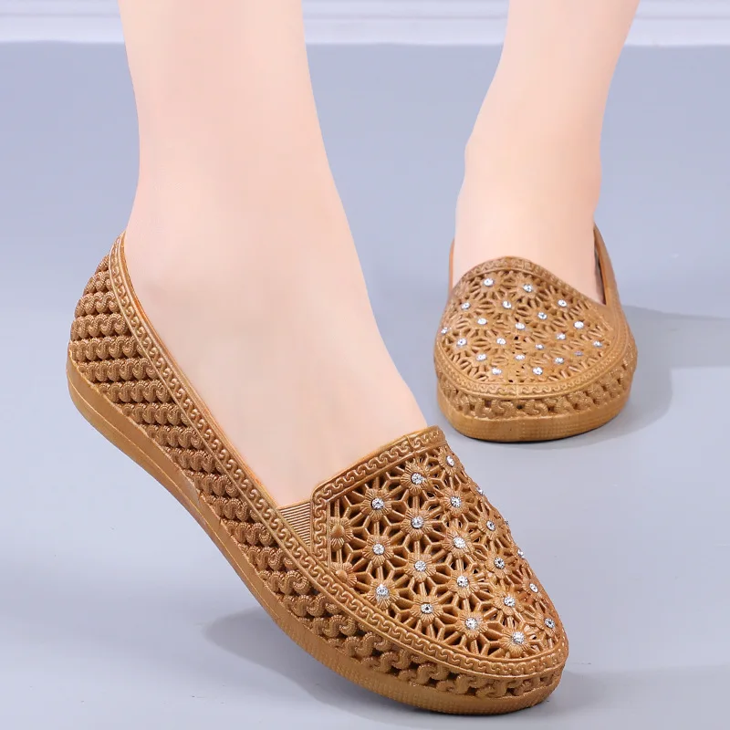 2024 Factory Sale Cheap price flat sandal summer casual slide slippers for woman Custom Fashion Simple Home Soft Bottom shoes