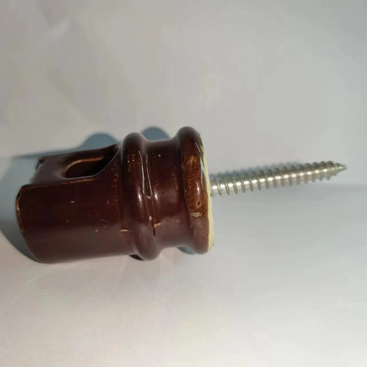 High quality&best price porcelain wiring insulator 803 with screw