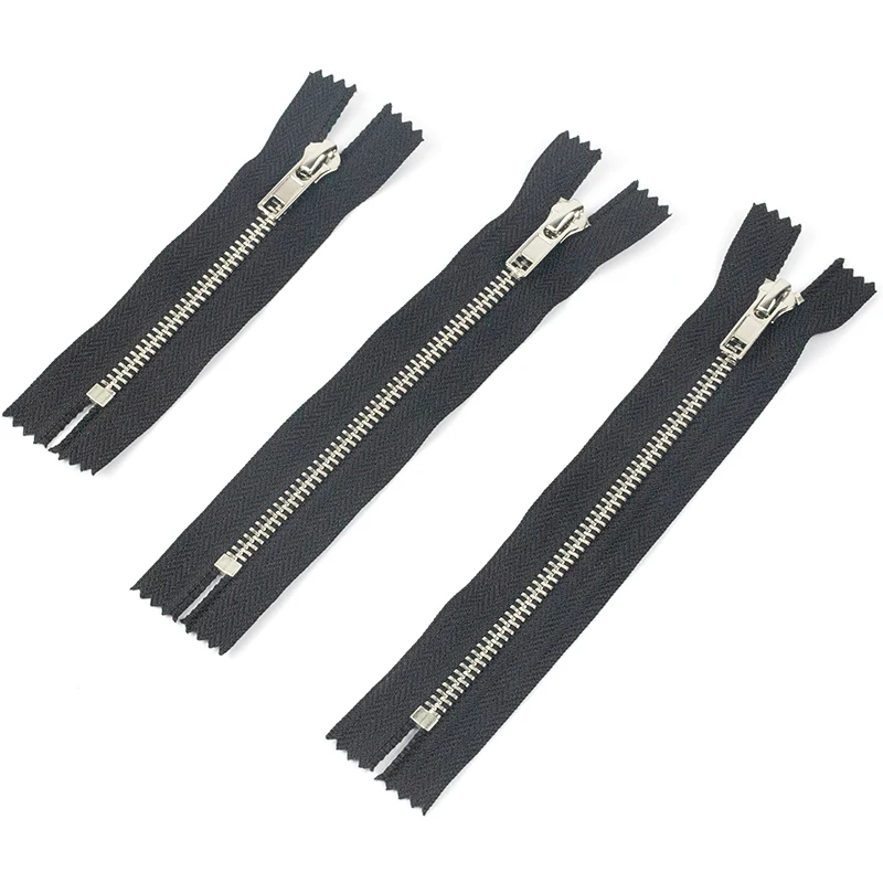 Wholesale Zip 3# 5# 8# Long Chain Close-end Custom Size Black Color Tape Metal Zipper For Clothing