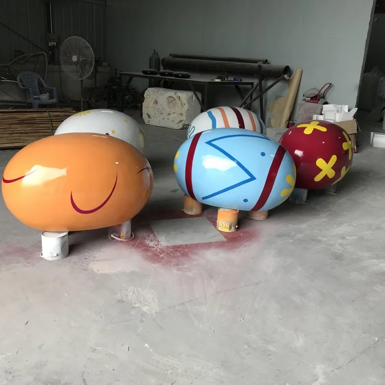 Glass fiber reinforced plastic painted goose egg Circular a ball sculpture Outdoor square statue Welcome guests decorate cartoon
