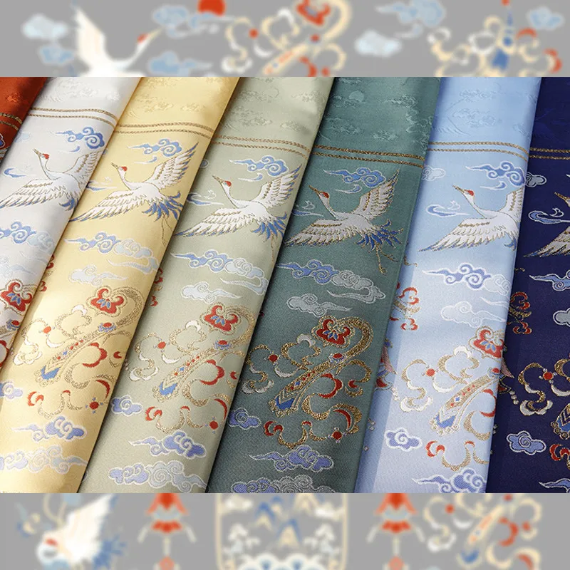 Amazing Shiny China Factory  Embroidery Jacquard Lurex Gold Brocade Fabric for Lady Men Cheongsam