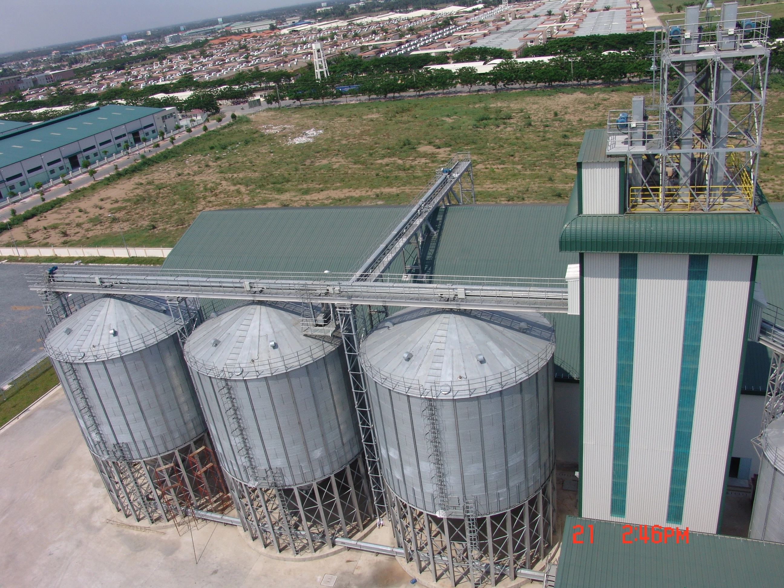 Steel silo bins and accessories for Grain / Paddy Storage and Milling Plant selling on competitive price