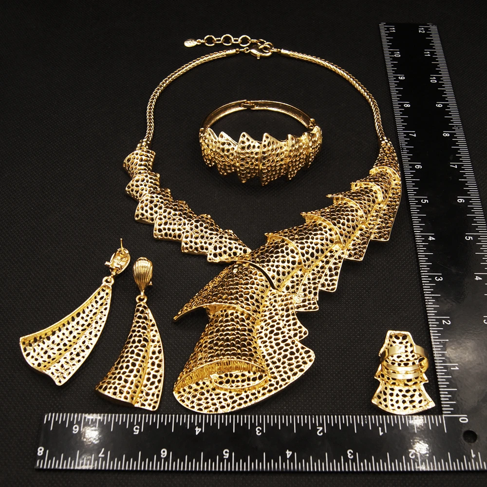 Zhuerrui Italian Gold Designs Jewellery Set African Necklace Bangles Jewelry Sets 24k Gold Copper Women Jewelry Set H00566