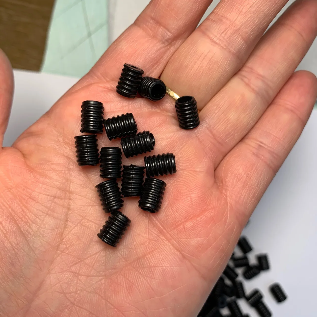 
1000PCS Supply of Maskes stopper Plastic Adjustable Buckle Columnar Adjustable Buckle Tubular Adjustable Buckle 