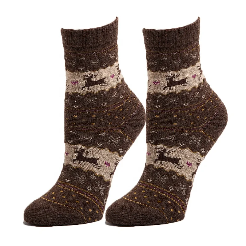 Thermal Jacquard Wicking Breathable Casual Crew Socks with Deer Pattern