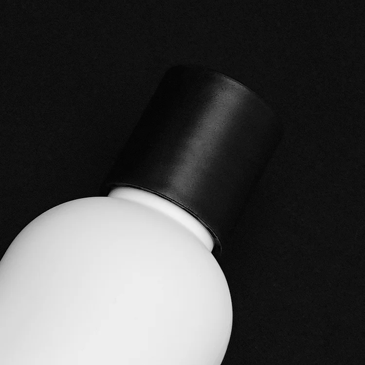 Soft touch hdpe bottle white PCR 250ml 300ml 350ml 400ml 500ml plastic conditioner shampoo packaging