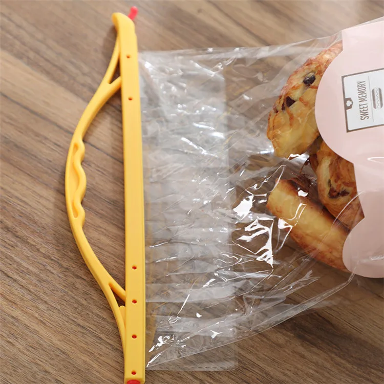 Creative Updated Various Color Custom Elegant Plastic Bread Snack Sealing Stick dispenser bag clips