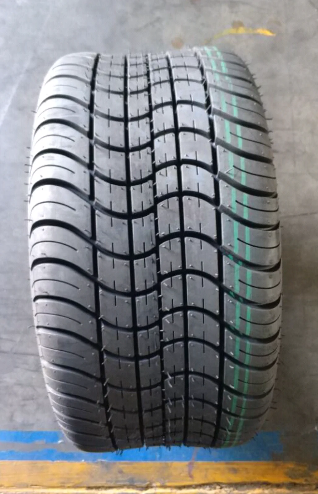 Шина для гольфа 205/40-14 205/65-10 215/35-12 215/50-12