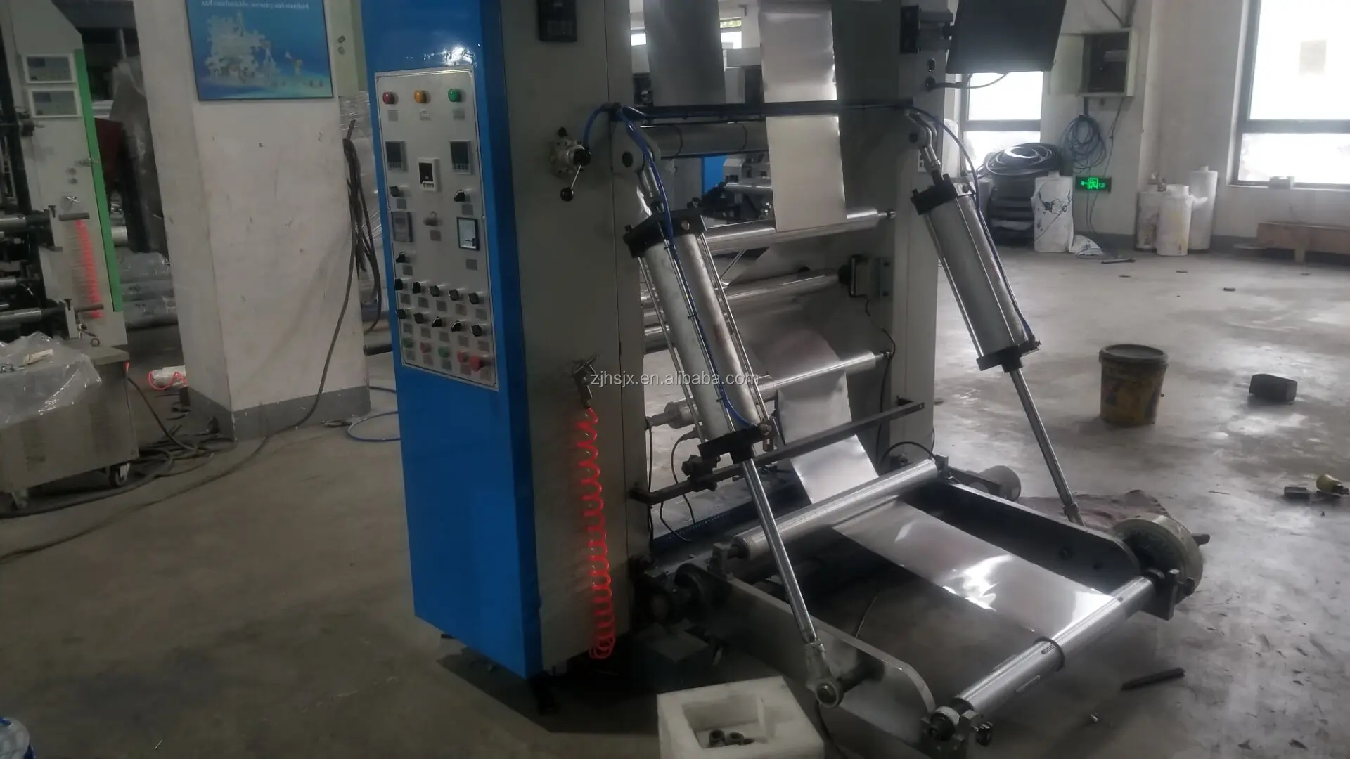 pneumatic auto loading