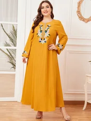2021 women embroidered dress yellow printed muslim dress