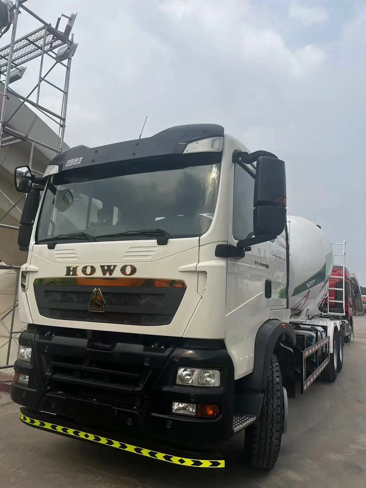 HOWO 6x4 Hot Selling Concrete Mixer Truck Used Concrete Mixer Truck for Sale Euro 6
