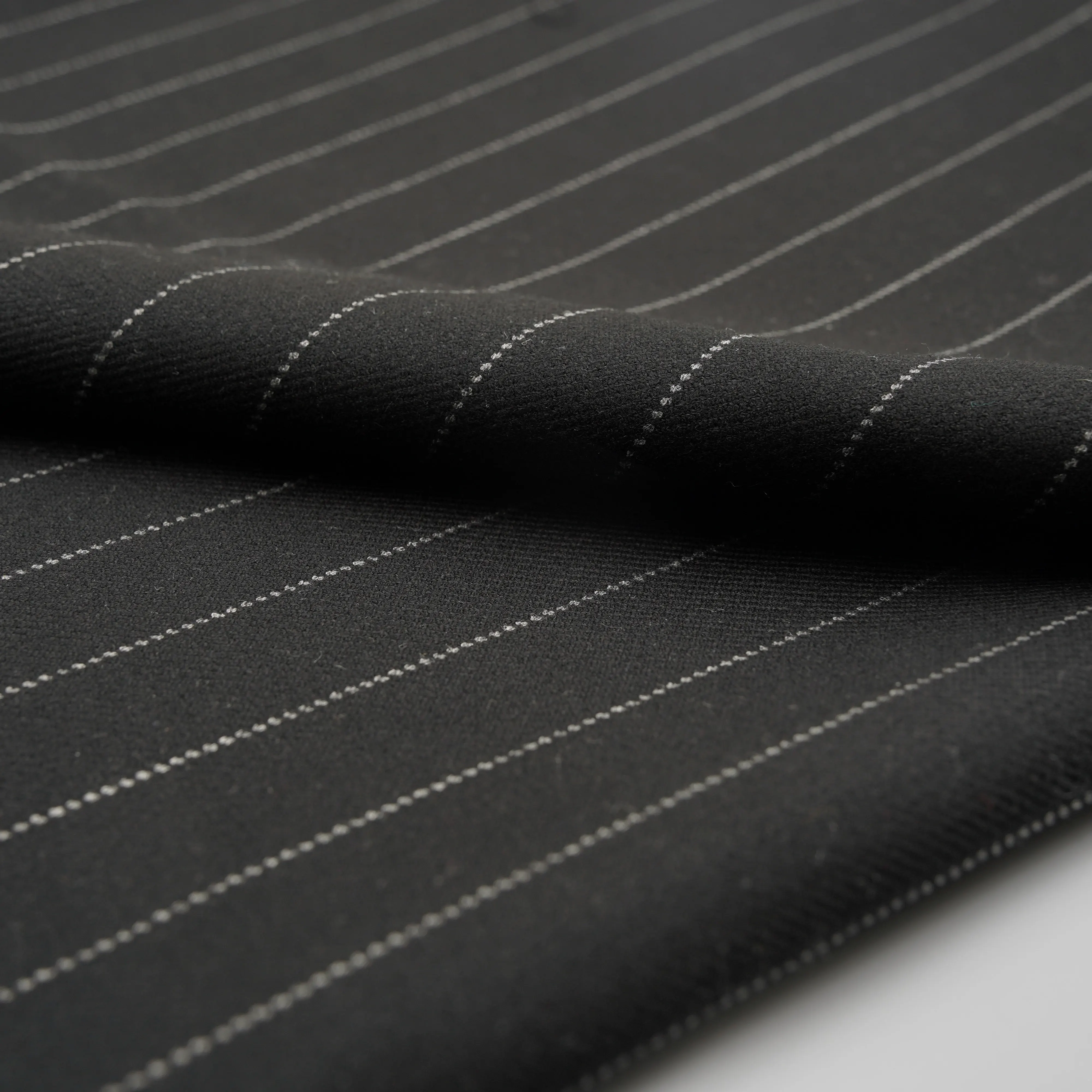 Fashionable TR Jacquard Woven 65%Polyester 32%Rayon 3%SP 280GSM Yarn Dye Striped Fabric for Boys Casual Suits Worsted Uniform