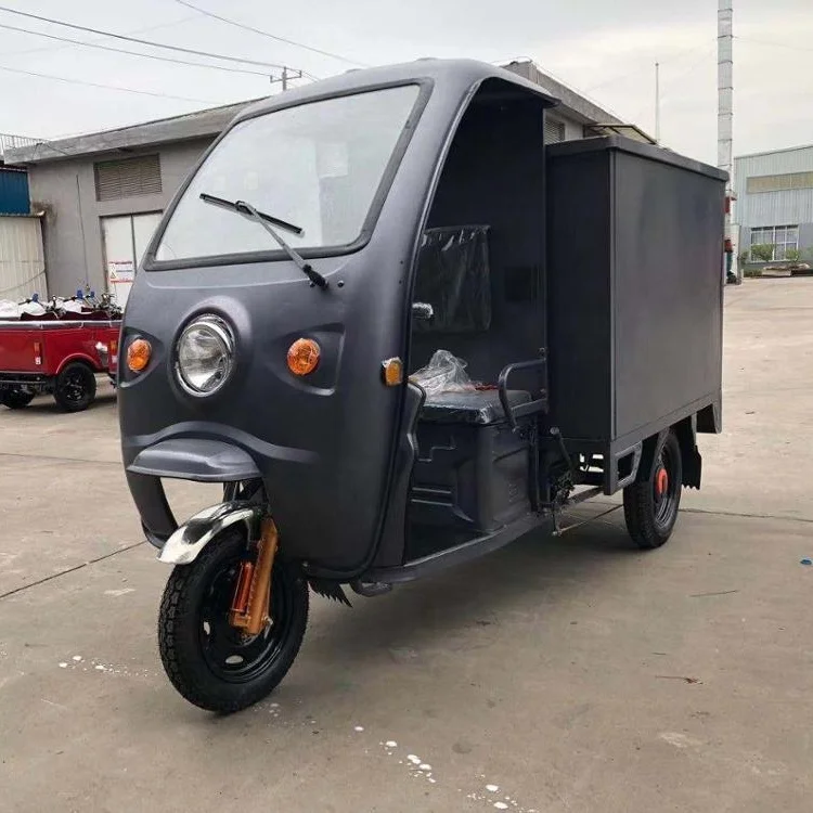 Front roof closed transport box electric tricycle tuk tuk