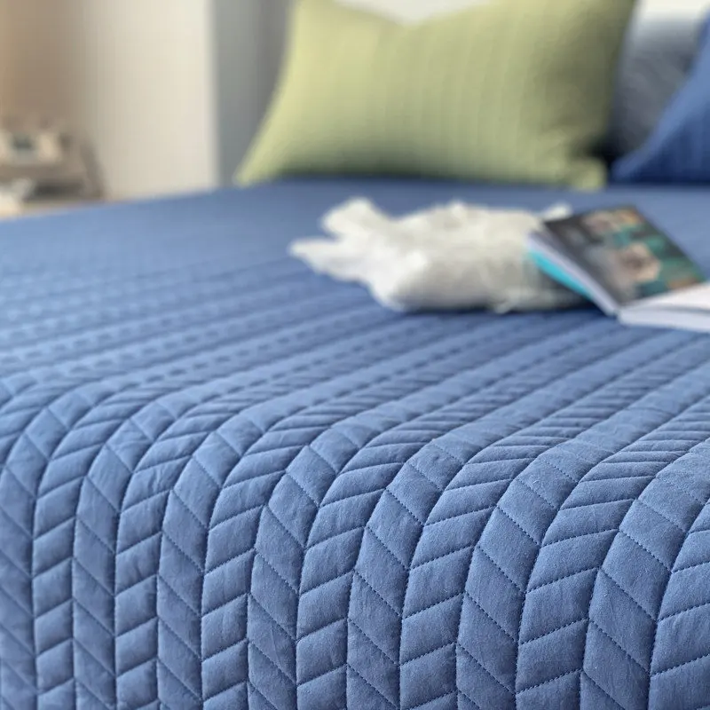 Super warm thicken Cotton Bedspread Solid Color Quilt Double Bed Covers sofa blanket Bedding Quilted Bedspread cubre cama