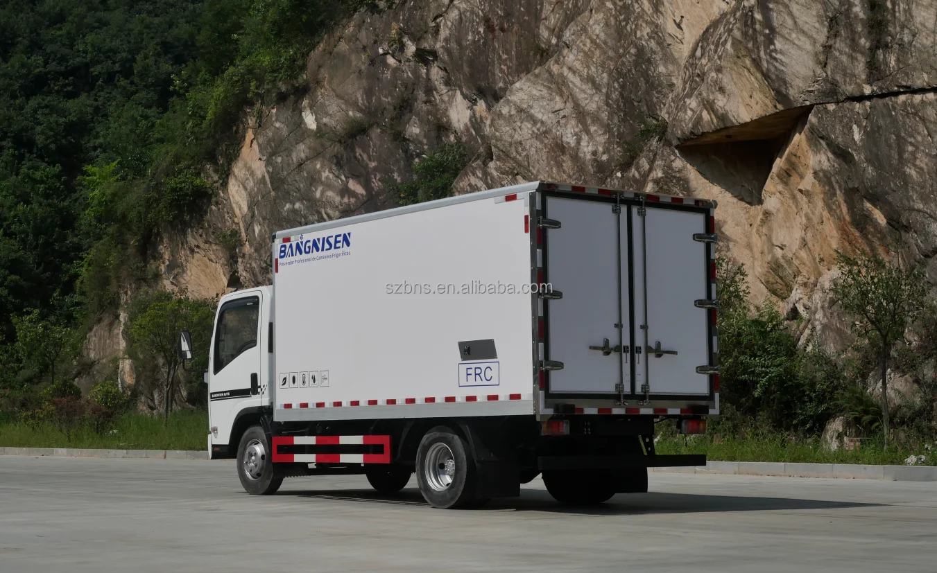 ISUZUs 3 Tons Food Freezer Truck Vegetable Seafood Milk Transport Refrigerator Truck With New Cargo Box And CARRIER Cooler