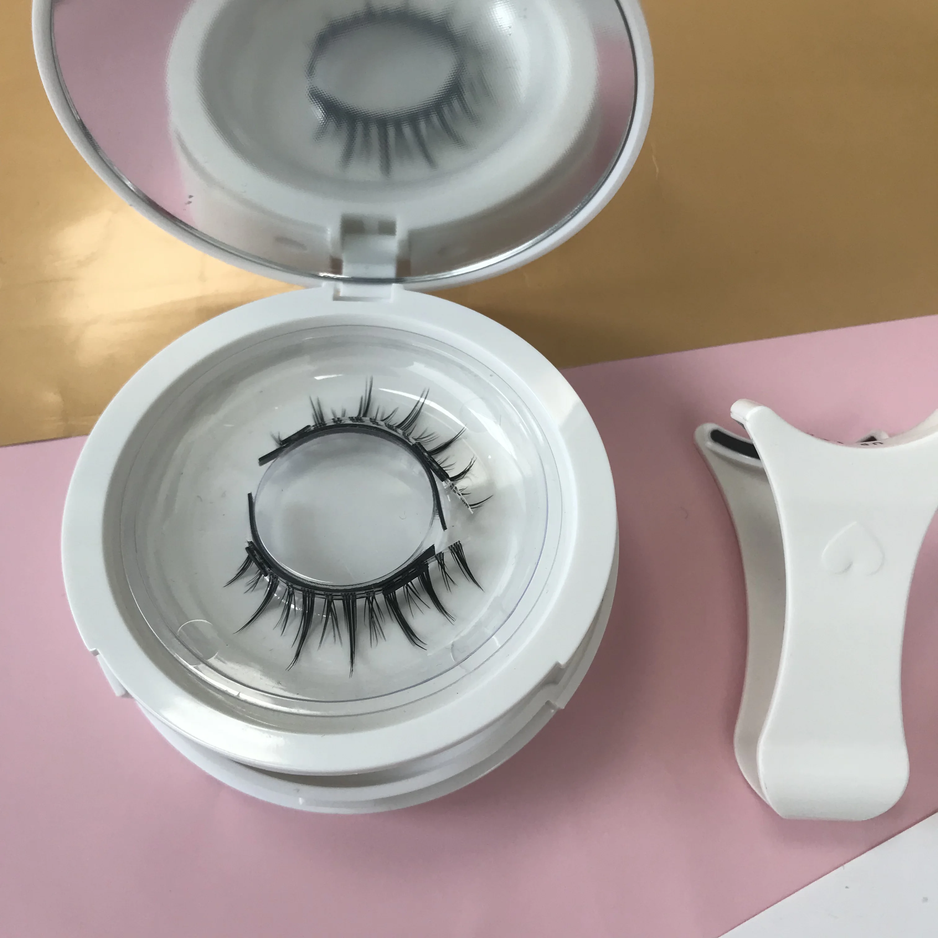 Wholesale natural silk 3d faux mink 5d magnetic lashes applicator soft no glue Quantum 1 2 3 4 magnets Magnetic Eyelashes