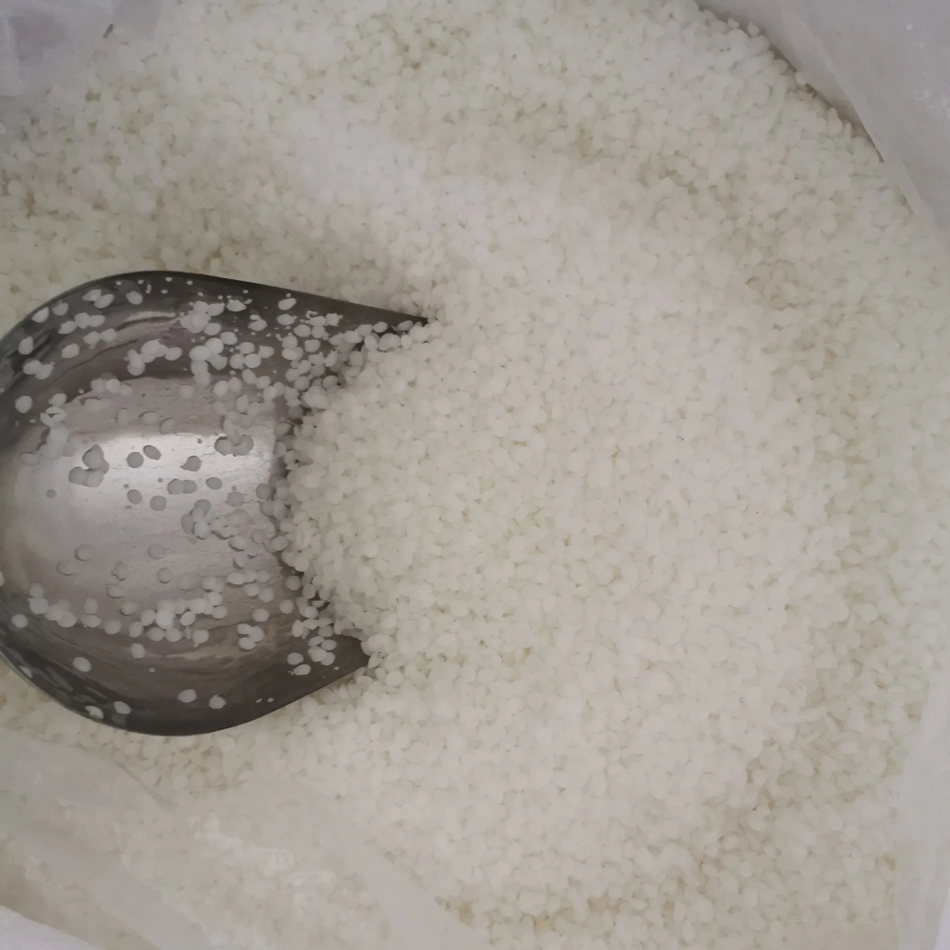 Food Grade/pellet Beeswax of White Beeswax Granule 100% Bee Wax Natural Beeswax with No Bleach Food Grade/pellet Beeswax White