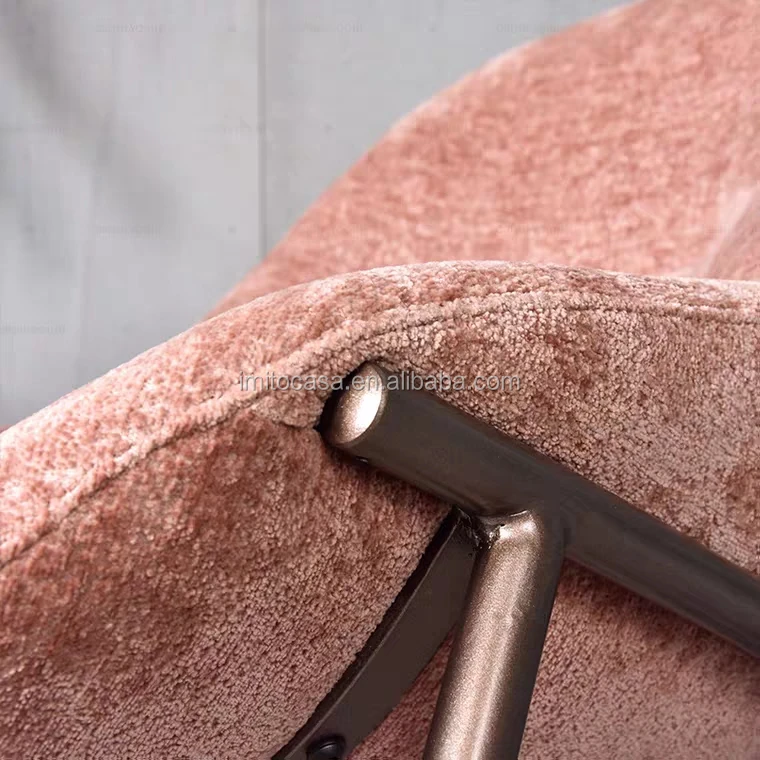 
Italy New Design Living Room Pink Velvet Lounge Chair Lovely Home Fabric Recliner Chair Modern Quality Accent Chair 