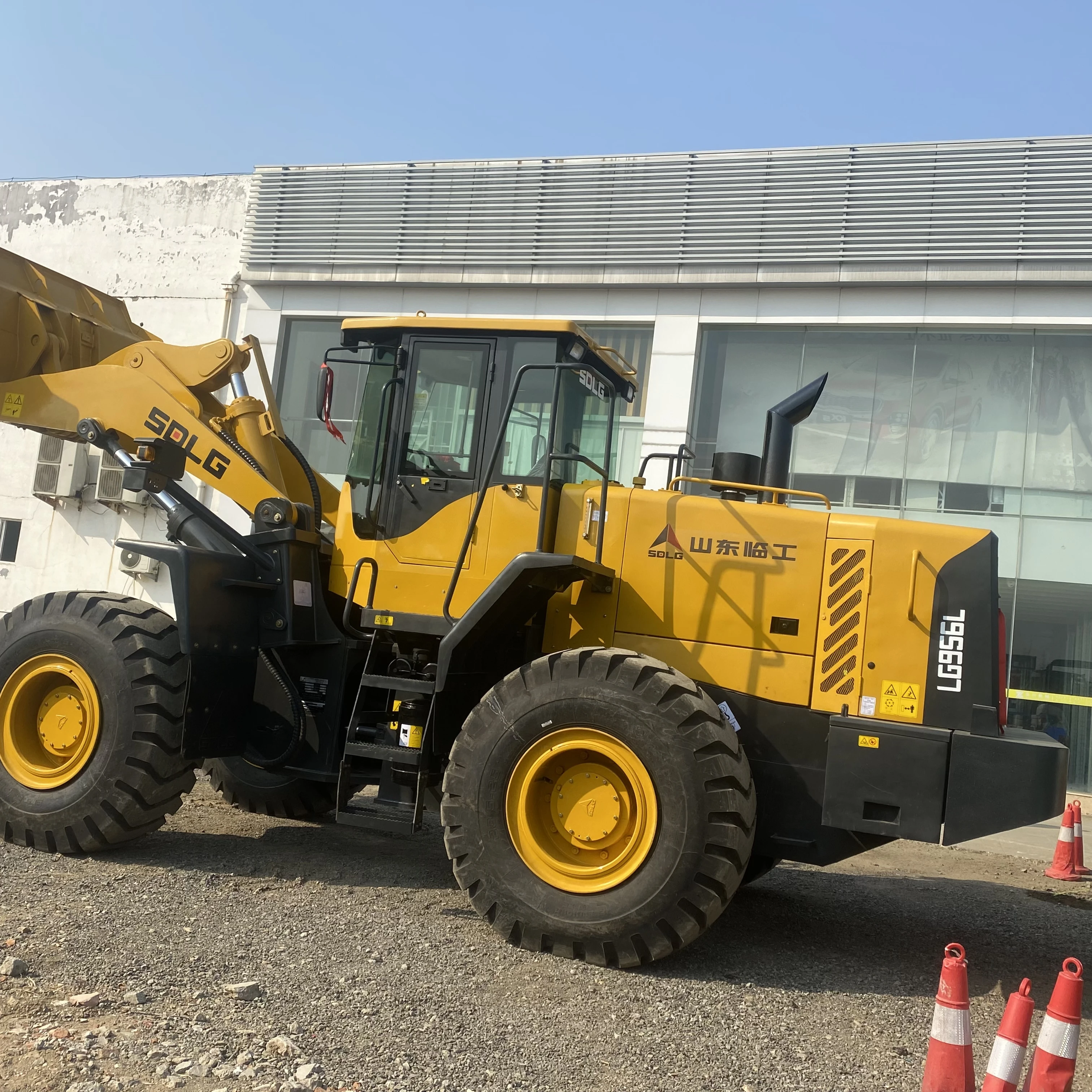Mining Work Tractor Good Condition Earth Moving Wheel Payloader China Loader Construction Machine 3t 5 Ton 8 Ton 956 946 958 Use