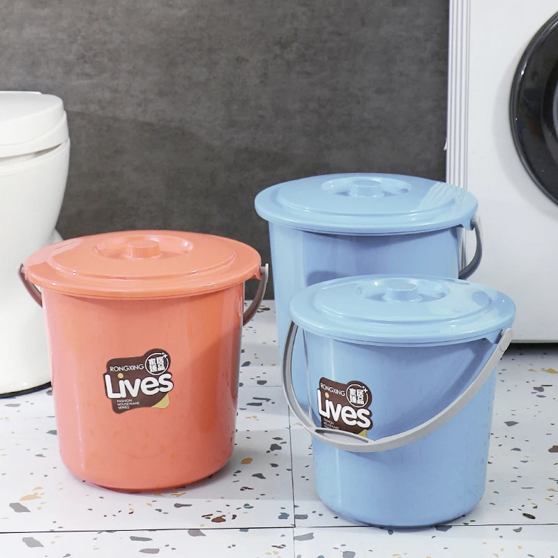 2024 Highly Recommended 37.5L Large Capacity PP Plastic Bucket With Handle and Lid for Home Bath Kitchen Use