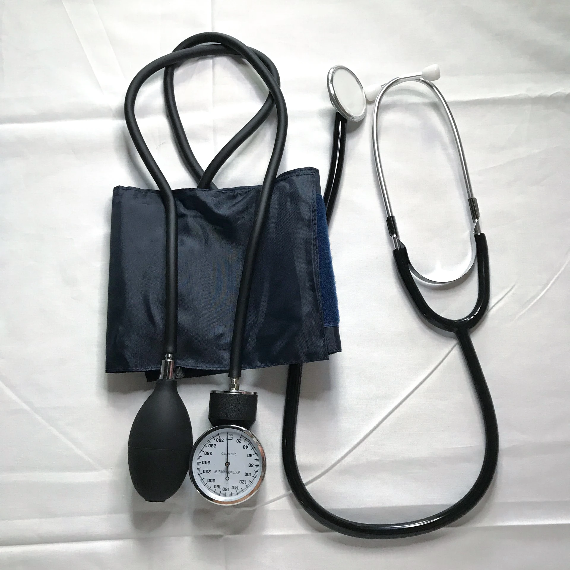 
Household Medical Manual Sphygmomanometer Aneroid Sphygmomanometer Nursing Hypertension Blood Pressure 