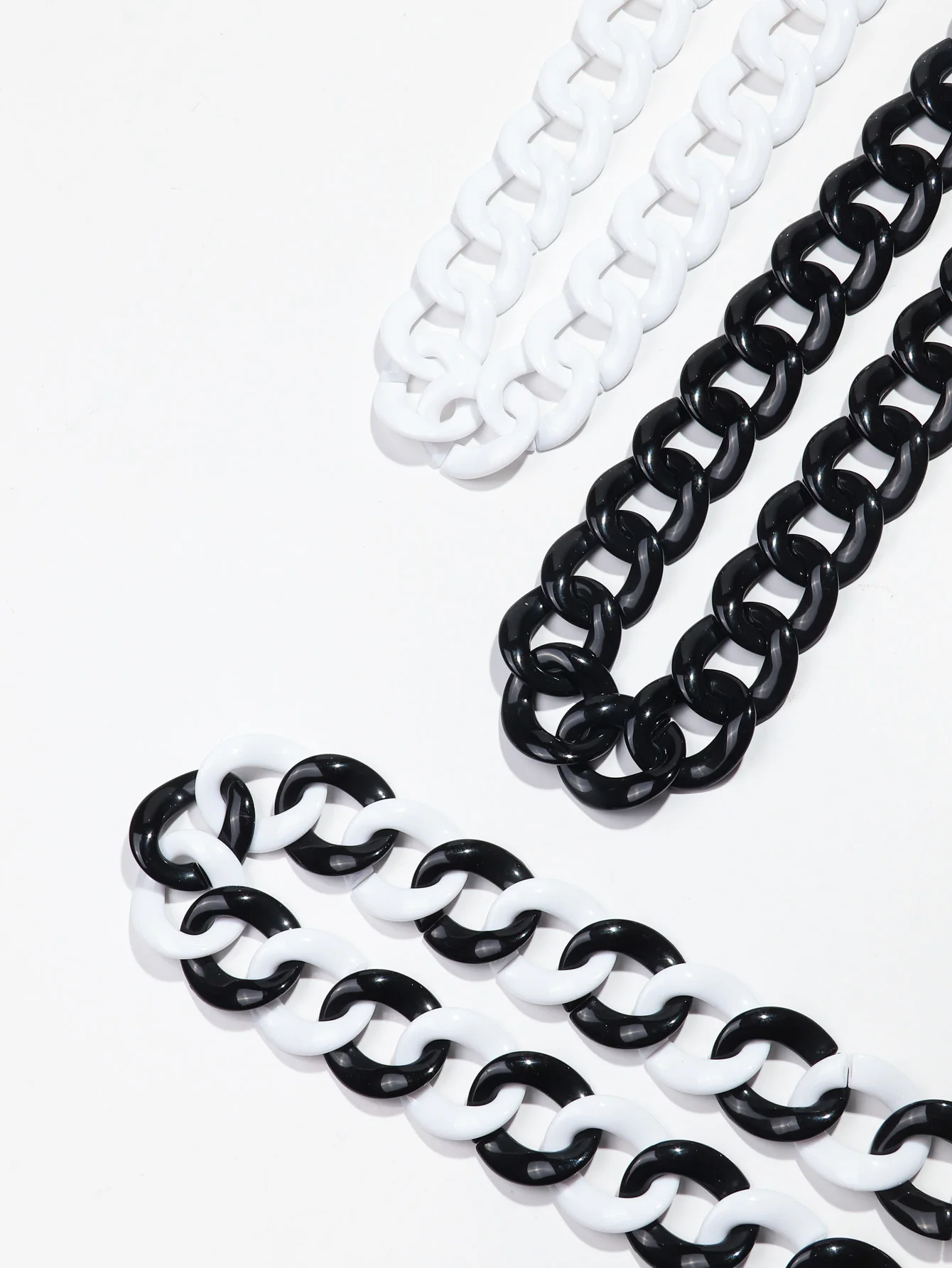 Fashion Black and White Chunky Cuban Chain Christian New Plastic Link 95cm Hip Hop Men Cool Nightclub Acrylic Long Necklace Gift
