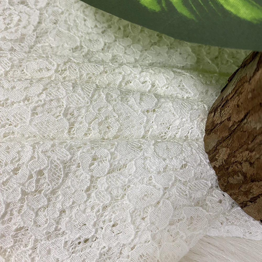 
Hot Sale Latest Textile Warp Knitting Plain 100%Polyester Dyed Lace Fabric For Dress 