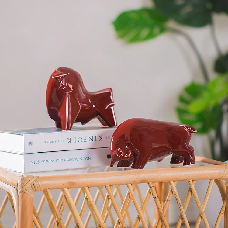 
THE SHOUTER China Wholesale Animals Statues action figur decoration Red glazed ceramic cow crafts 