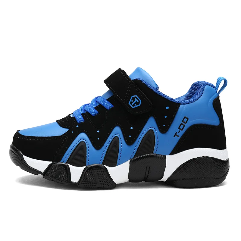 
China custom kids winter sports shoes black sports running shoes for boys 