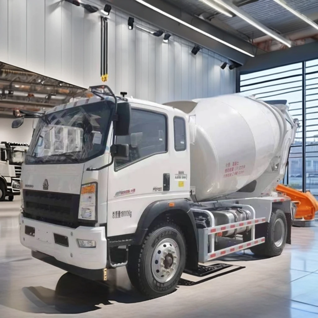 Sinotruk HOWO 4*2 Left Hand Drive 160HP Diesel 4/6/8cbm Capacity Construction Concrete Mixer Truck