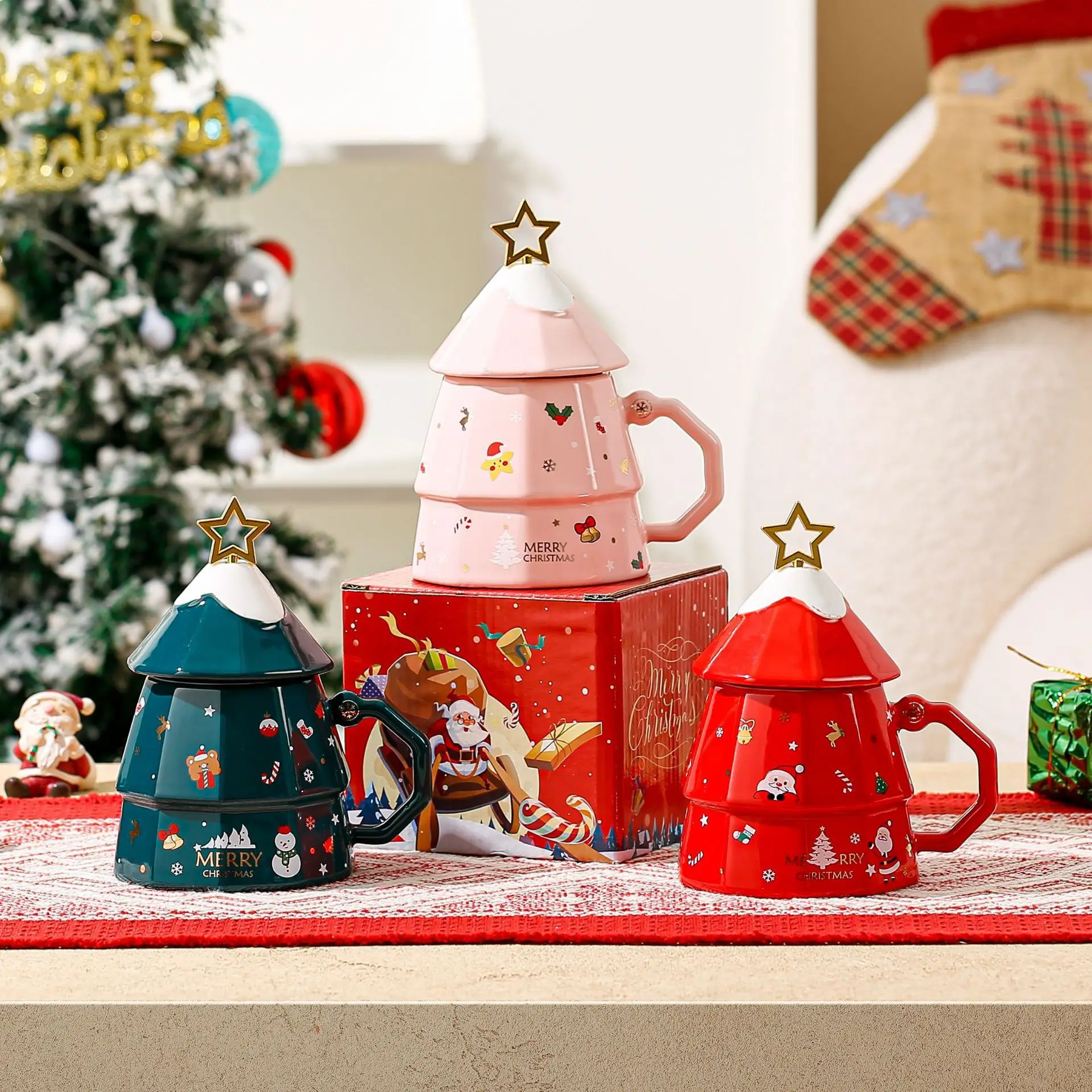 2024 New Year or Other Holiday Gift Ornaments Christmas Decoration Supplies Christmas Tree Ceramic Cup Mug with Lid