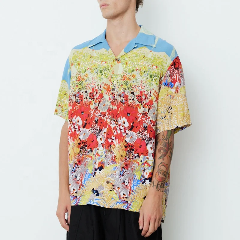 Mens Silk fabric Relaxed fit Collared neckline with notched lapel Short sleevesTropical print all-over Shirt Tops