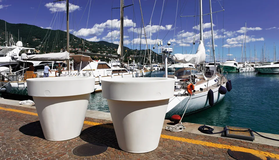 Wholesale Decoration Illuminated Planter Home Garden Illuminated LED Light Flower Pot