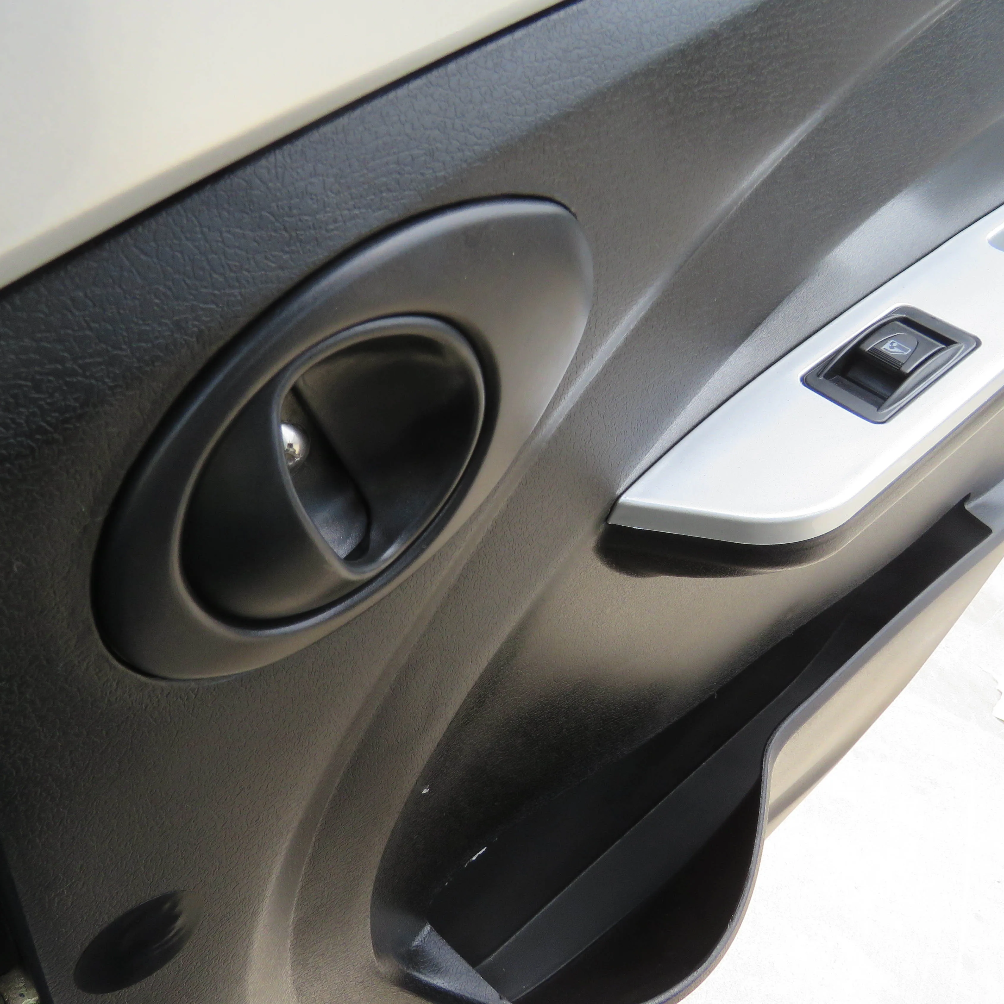 EEC approved chinese cheapest electric mini car three wheeler scooter