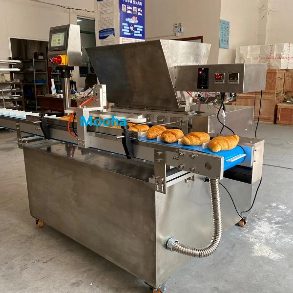 croissant bread pastry donut chocolate cream paste injecting equipment butter cream stuffing bread filling machine