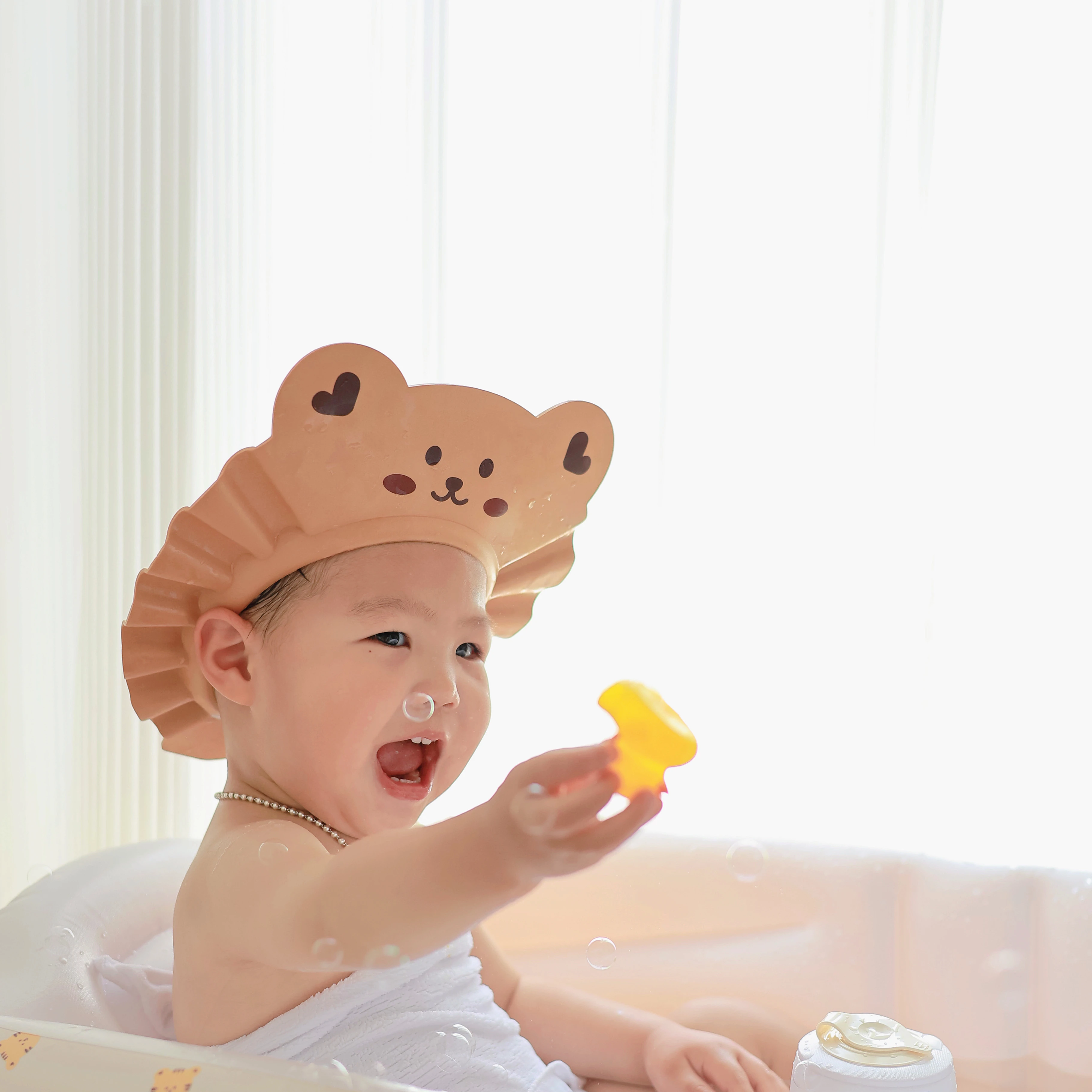 Adjustable Cartoon Cat Baby Bathing Shower Hood Kids Waterproof Ear Protection Hat Cute Shampoo Cat for Boys Girls