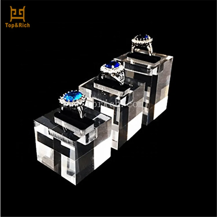 Clear Plexiglass Finger Ring Display Acrylic Jewelry Display Block