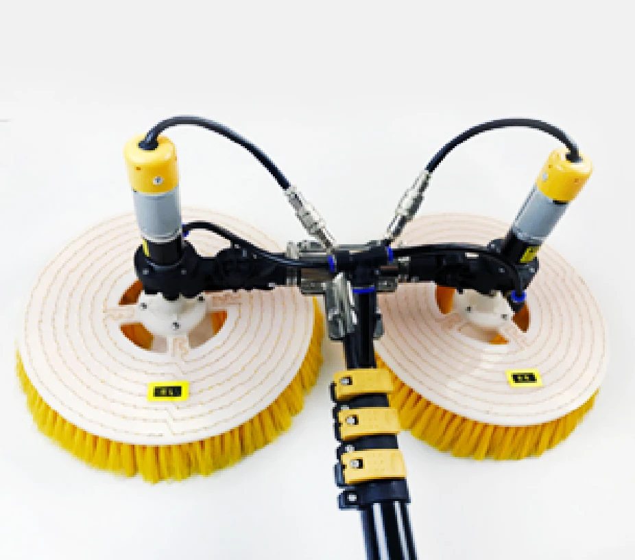 Double-end head Photovoltaic Solar panel rotary cleaning fed brush and lithium battery rotating electric Machine water spritz