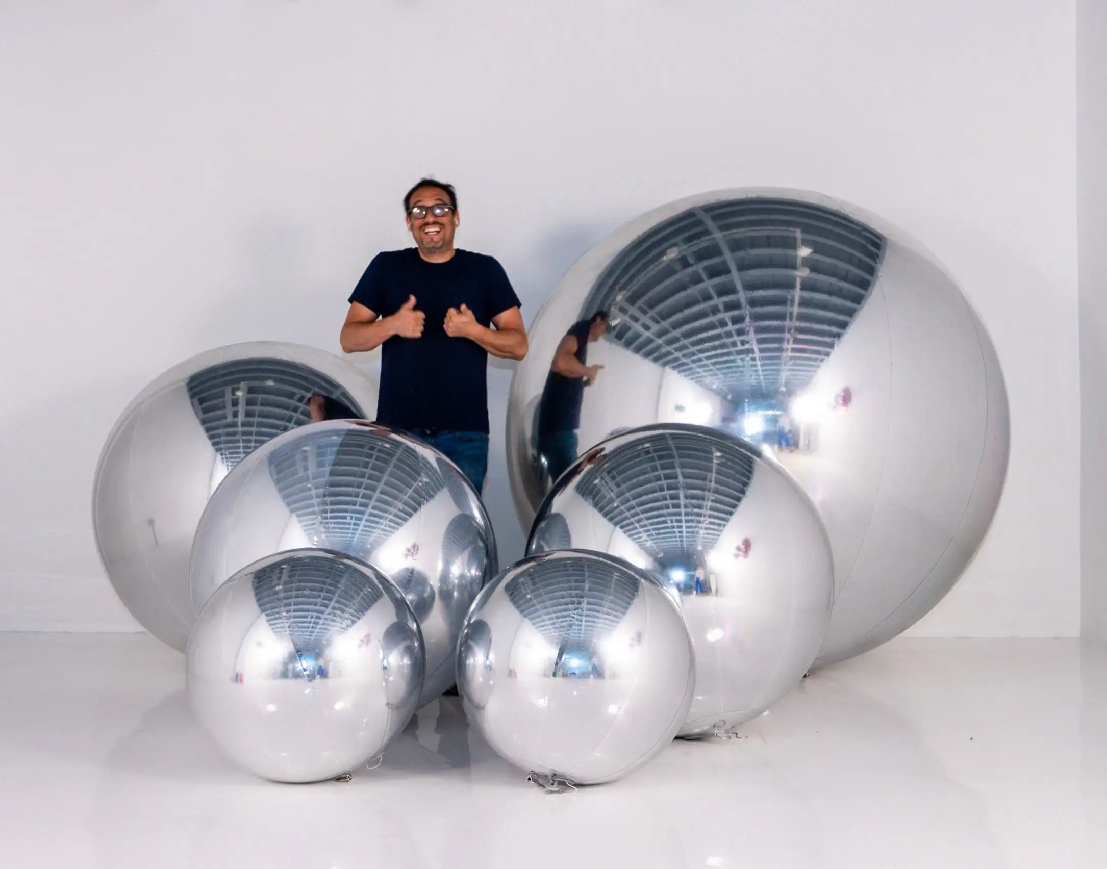 Customize Silvery Giant Inflatable Mirror Ball Decoration Inflatable Mirror Sphere Outdoor Mirror Balloon for Party